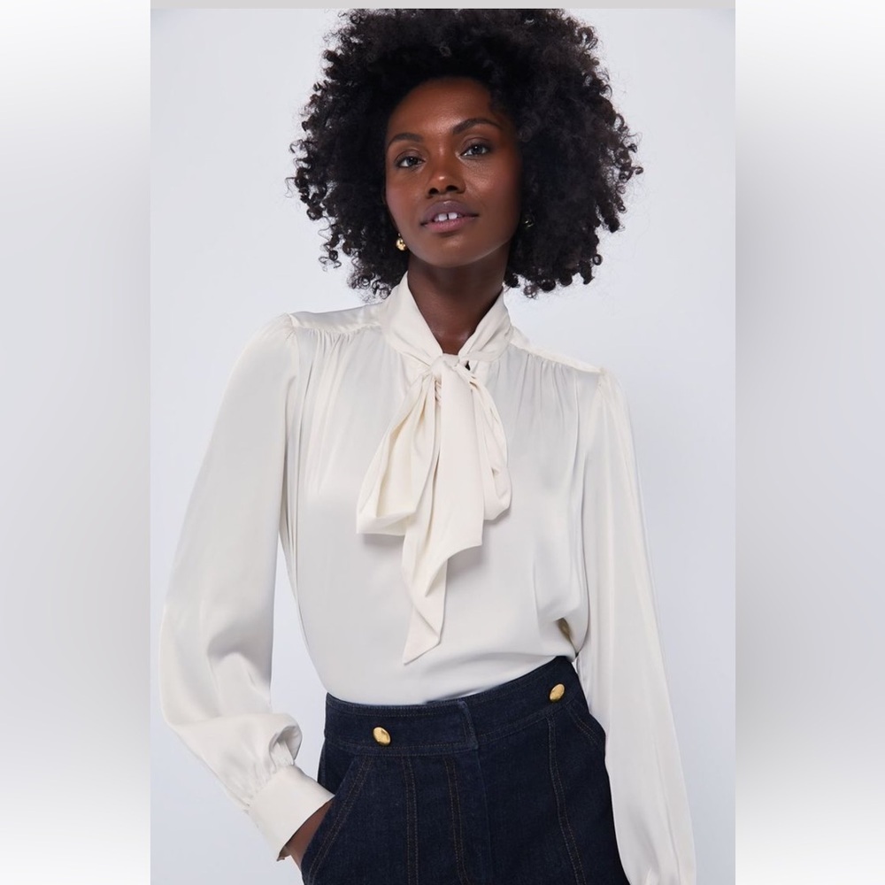 Tuckernuck x India Hicks Dunmore Ivory Tie Neck Top XXL
